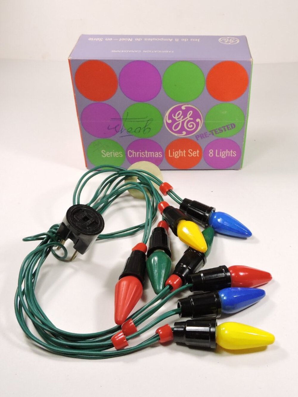 Vintage GE Indoor Christmas Lighting Set - 8 Light Series String - Canada